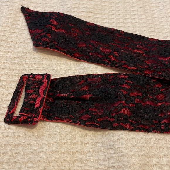 Arden b black lace and red belt - Picture 1 of 3